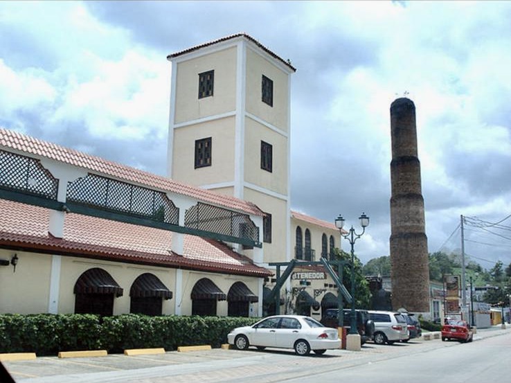 Chimenea histórica El Tenedor